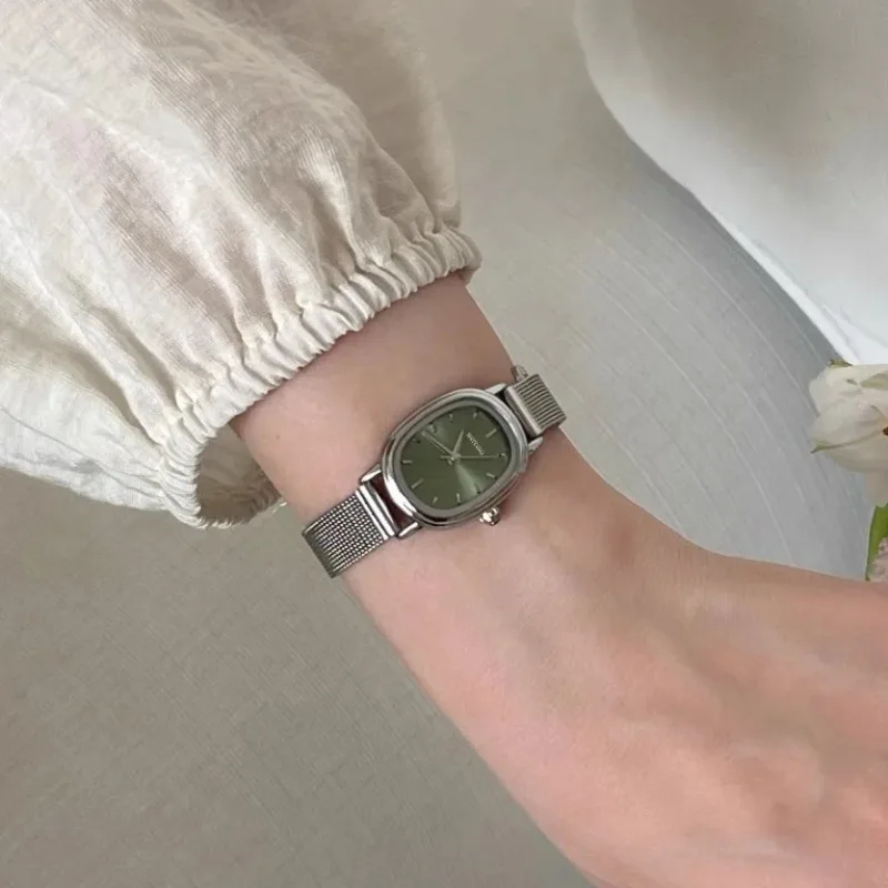 Reloj verde con esfera ovalada - Luxury Watch Green Dial reseña y precio